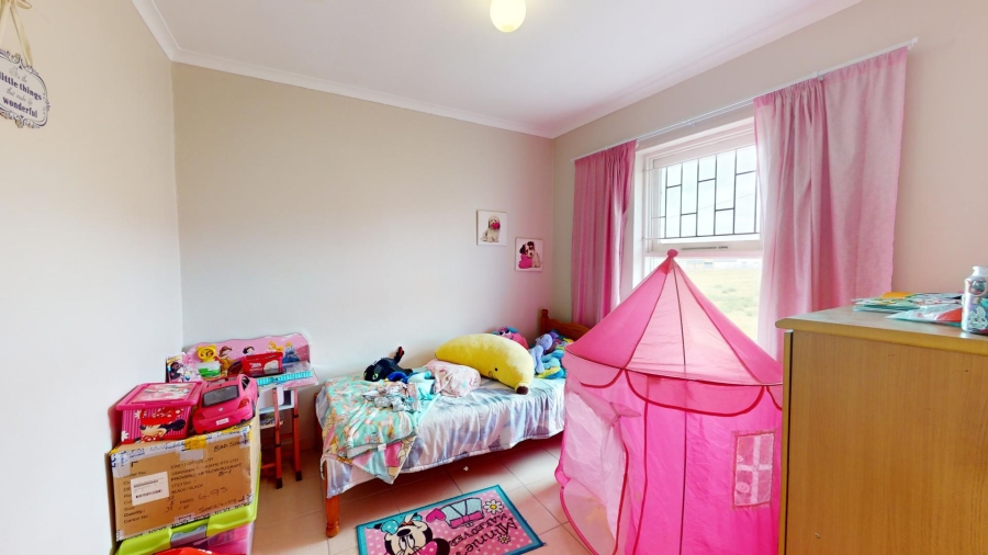2 Bedroom Property for Sale in Sidwell Eastern Cape